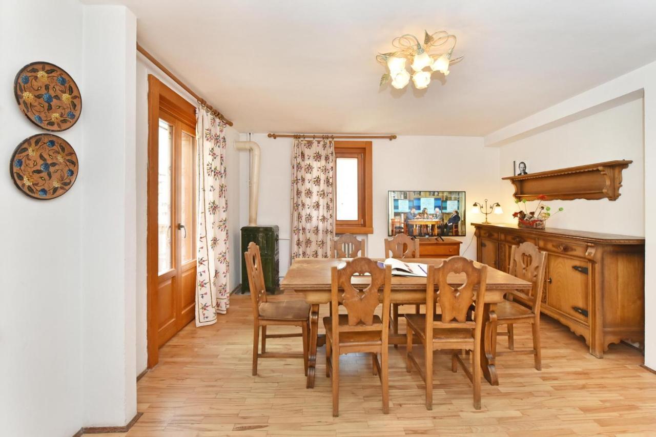 بيريوِل تْشيرفينيا Residence Castelli المظهر الخارجي الصورة