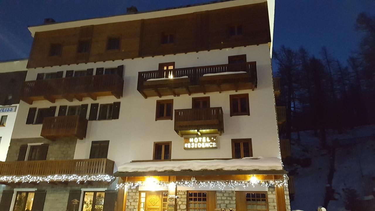بيريوِل تْشيرفينيا Residence Castelli المظهر الخارجي الصورة