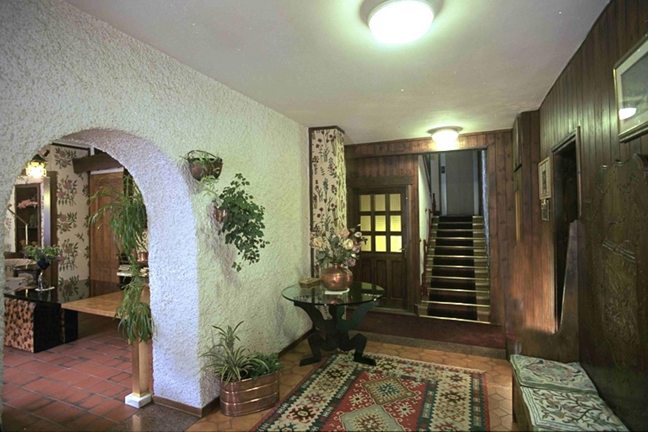 بيريوِل تْشيرفينيا Residence Castelli المظهر الخارجي الصورة